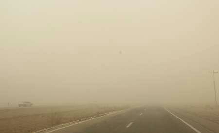 آلودگی هوا ۵۴۹ نفر از مردم سیستان را راهی مراکز درمانی کرد