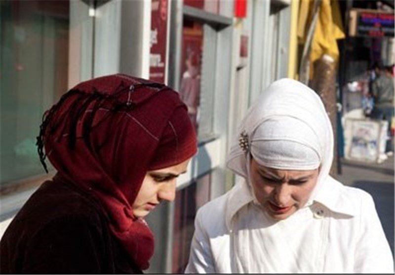 ایجاد رعب و وحشت با تظاهر به اسیدپاشی به دو زن مسلمان در انگلیس

