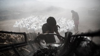 رودسری‌ها از انتشار دود کوره‌های ذغال شکایت دارند