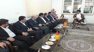 رئیس ستاد اجرایی فرمان امام(ره) با نماینده ولی فقیه در لرستان دیدار کرد