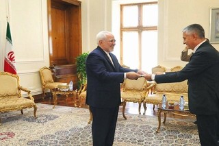 سفیر جدید صربستان در ایران رونوشت استوارنامه خودرا تسلیم ظریف کرد