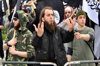 یوروپل نسبت به احتمال بازگشت ۱۰۰۰ داعشی اروپایی هشدار داد