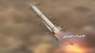 شلیک موشک زلزال ۱ توسط یمنی‌ها به تجمع نیروهای سعودی در جیزان

