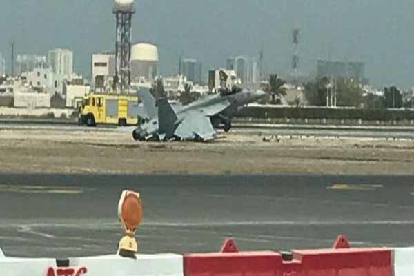 فرود اضطراری هواپیمای نظامی آمریکا در بحرین
