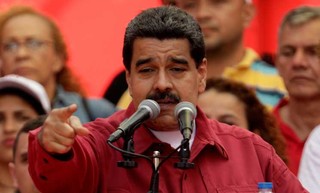 مادورو: پشت پرده حمله به پایگاه نظامی، آمریکا قرار دارد

