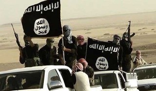 داعشی ها از الحویجه می گریزند/انتقال ۱۰۰ زندانی به مکانی نامعلوم

