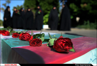 پیکر مطهر ۲ شهید گمنام در دانشگاه پیام نور شیراز خاکسپاری شد