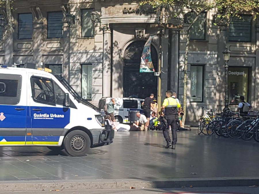 ویدئویی از لحظات پس از حادثه زیرگرفتن مردم در بارسلون