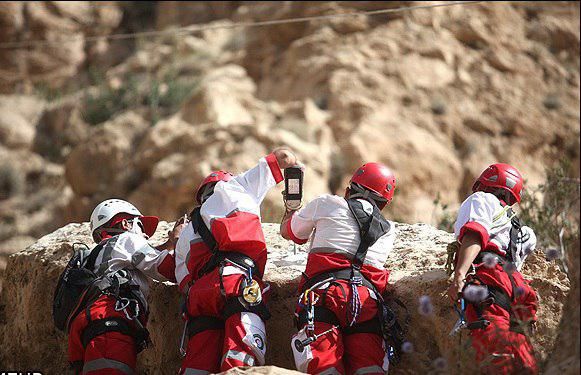کوهنورد آسیب دیده در ارتفاعات شیرباد توسط امدادگران نیشابور نجات یافت