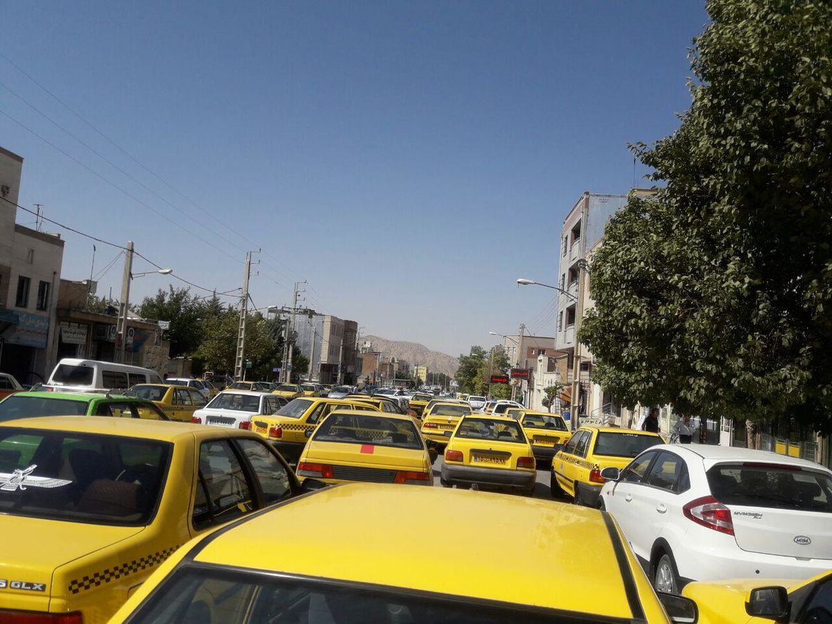 کلانشهر کرج ۶ هزار تاکسی فرسوده دارد