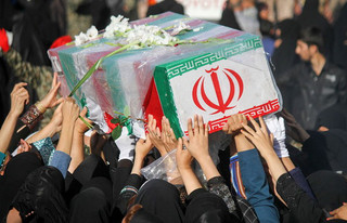 تشییع پیکر ۳۴ شهید گمنام دفاع مقدس در استان کرمانشاه