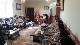 فرماندهان قرارگاه پدافند هوایی خاتم الانبیا ارتش با امام جمعه کرمان دیدار کردند