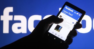 سهام فیس‌بوک ۴ درصد سقوط کرد
