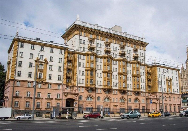 سفارت آمریکا در مسکو چگونه پرسنل خود را تقلیل داده است؟
