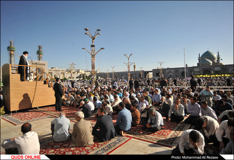 نماز عید قربان در حرم مطهر رضوی