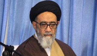ایران برای تقویت محور مقاومت اسلامی در معادلات منطقه حضور دارد