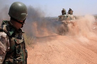 نیروهای ارتش سوریه از سمت جنوب به مرزهای اداری دیرالزور رسیدند