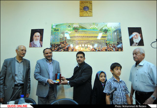 مراسم اهدای مدال های علیرضا دبیر به موزه آستان قدس رضوی/گزارش تصویری