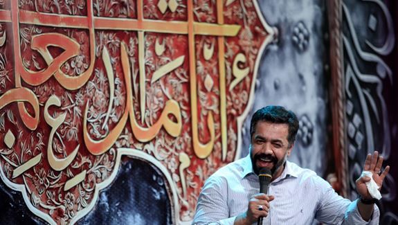 مولودی خوانی بسیار زیبای حاج محمود کریمی در شب عید غدیر