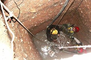 سقوط منجر به مرگ مرد میانسال در چاه ۶۰ متری در خمین شد