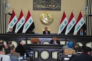 پارلمان عراق عضویت نمایندگان کُردِ حامی همه پرسی را تعلیق کرد
