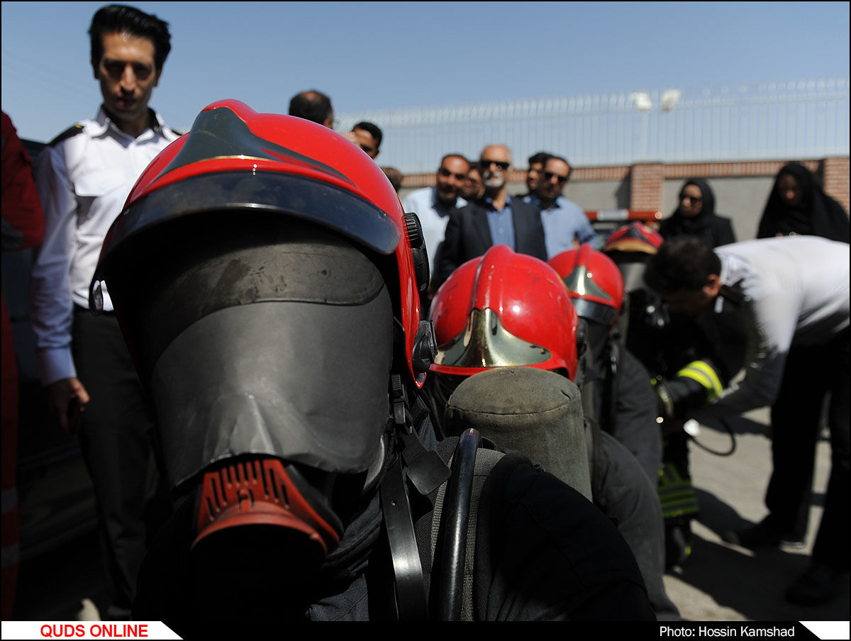 مانور امداد و نجات و سرچ در دود ویژه اصحاب رسانه برگزار شد / گزارش تصویری
