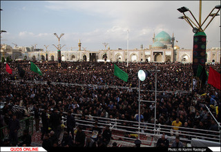 تصاویرهوایی از مراسم یادبود شهید حججی در صحن جامع رضوی