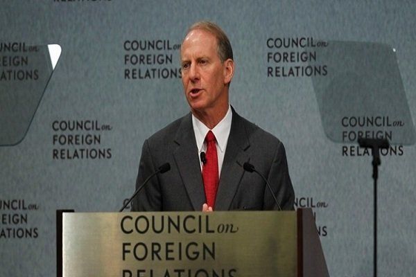 رئیس شورای روابط خارجی آمریکا خواستار استعفای «تیلرسون» شد

