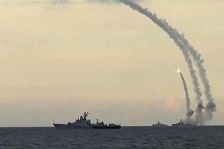 حمله زیردریایی های روسیه به مواضع داعش در دیرالزور