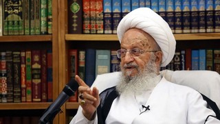 آیت‌الله مکارم شیرازی: رئیس جمهور در شورای عالی فضای مجازی نقش مثبتی ایفا نمی‌کند
