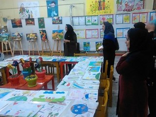 برگزاری نمایشگاه نقاشی با محتوای زیست محیطی بمناسبت هفته ملی کودک در فومن