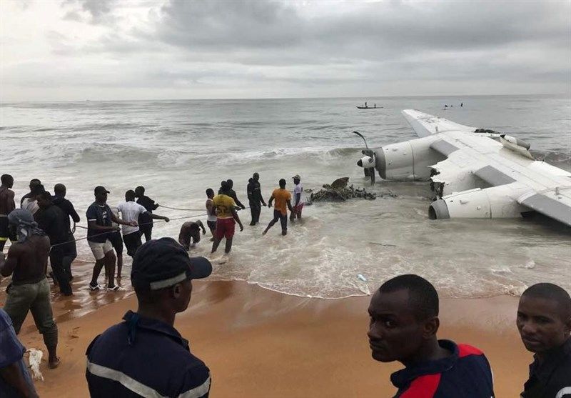 سقوط هواپیمای فرانسوی در نزدیکی ساحل عاج با ۴ کشته + تصاویر
