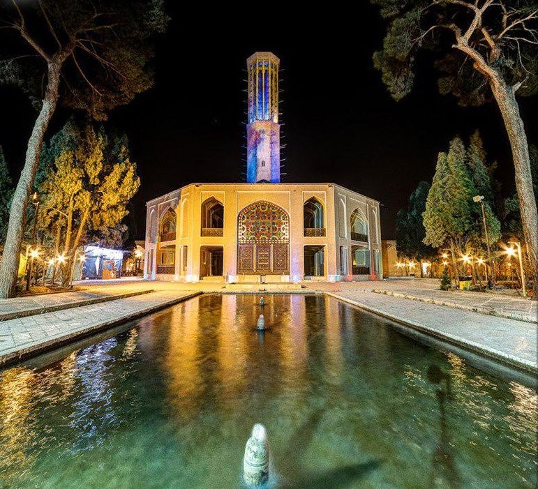 بلندترین بادگیر جهان در باغ دولت آباد یزد قرار دارد 