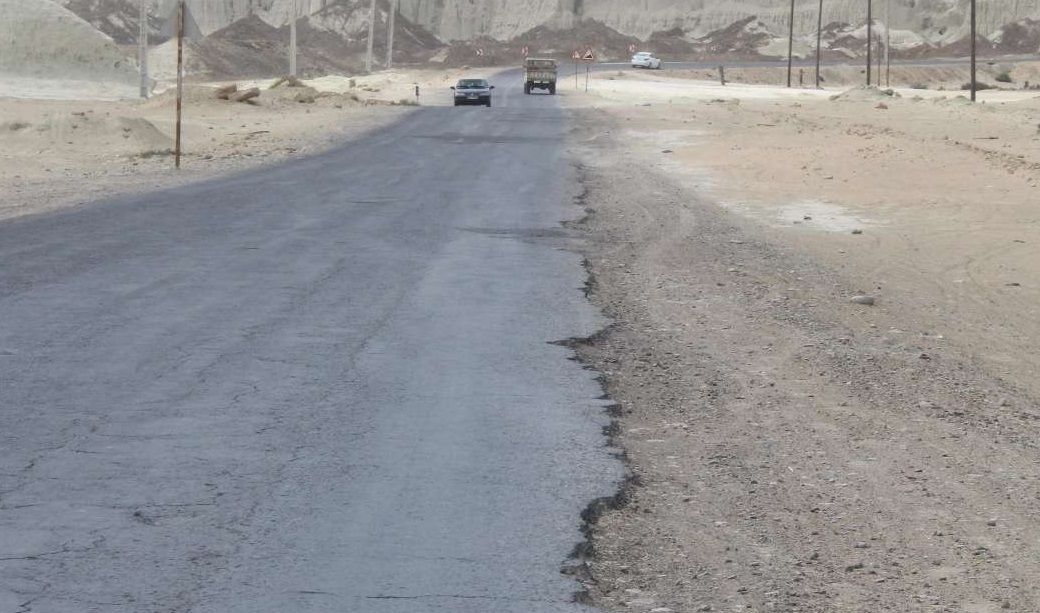 جاده های خاکی راه توسعه روستاهای سمنان را سد کرده است
