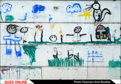روزی که کودکان به جای دفتر نقاشی بر روی دیوار نقاشی کشیدند !