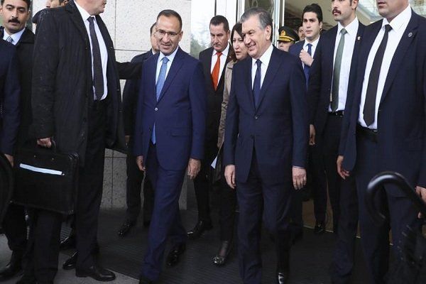 رئیس جمهور ازبکستان وارد ترکیه شد
