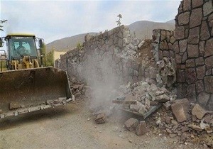 یک بنای غیر مجاز در اراضی کشاورزی شهرستان آبیک تخریب شد