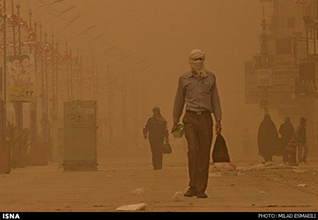 غلظت گرد و غبار در آبادان و خرمشهر بیش از ۳۰ برابر حد مجاز