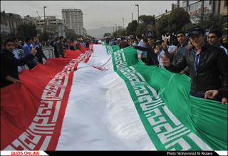 آغاز مراسم راهپیمایی یوم‌الله ۱۳ آبان/ طنین فریاد "مرگ بر آمریکا" در سراسر کشور