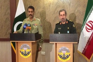 رئیس ستاد ارتش پاکستان با پیام دوستی به ایران سفر کرده است
