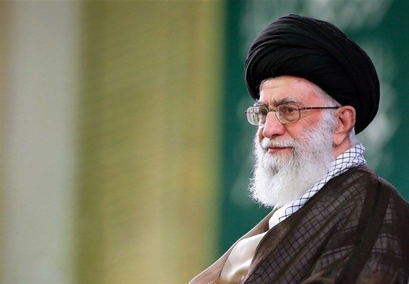 امام خامنه‌ای: سردمداران آمریکا جرأت ندارند حمل سلاح را غیرقانونی کرده و جلوی رواج آدم‌کشی را بگیرند
