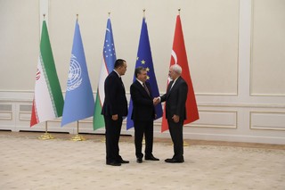 دیدار ظریف با رییس جمهور ازبکستان