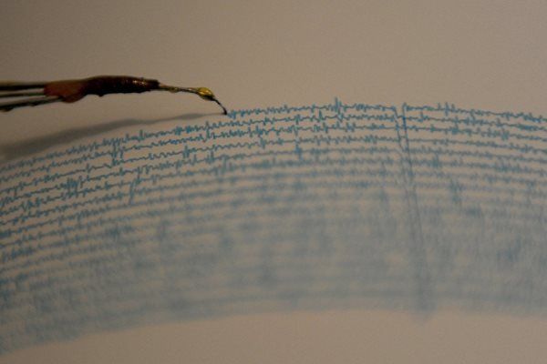 زلزله ۲.۷ ریشتری نورآباد در استان لرستان را لرزاند
