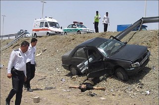 ۶۰ درصد حوادث رانندگی در جاده های اصفهان تک خودرویی است 
