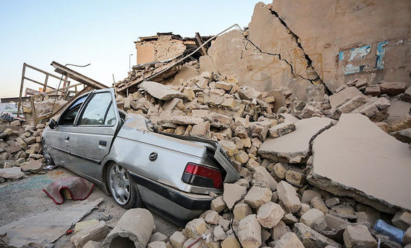 تداوم رکورد زنی ها در زلزله کرمانشاه/گذشتن پس لرزه ها از مرز ۱۰۰۰ مورد تا کشته شدن ۵۰۵ نفر