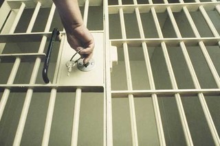 مجرم فراری بعد از 12 سال در کاشمر مجازات شد