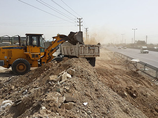 نخاله‌های حاشیه شهر یزد در حال افزایش است