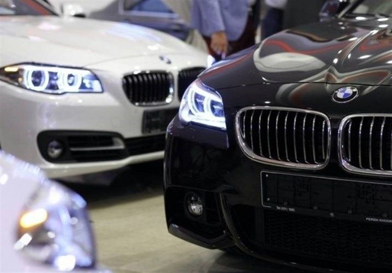 دستور رئیسی برای تعیین تکلیف سریع خودروهای دپو شده در انبارها
