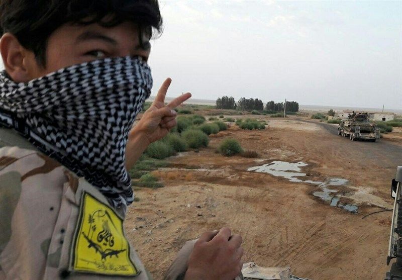 تروریست‌ها در محاصره رزمندگان فاطمیون/پاکسازی بیابان‌های دیرالزور از باقیمانده داعش+تصاویر