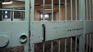 توجه به مجازات های جایگزین زندان در کاهش جمعیت زندانیان اثرگذار است
